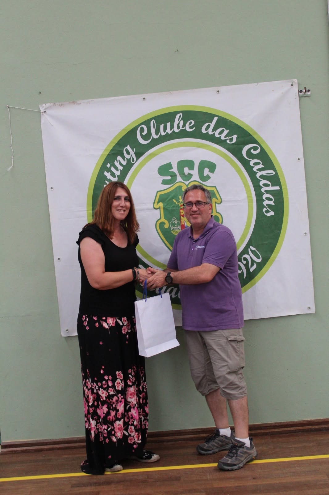 Lliurament institucional durant la 1a Trobada Transnacional PSYCOACH a Caldas